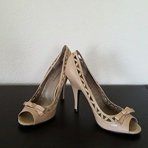 Tan, Ellen Tracy High heels