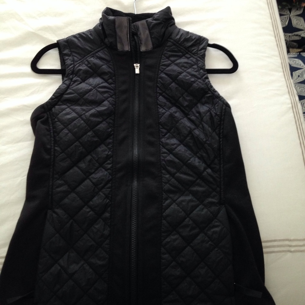 Athleta Rock Springs Vest in size Small
