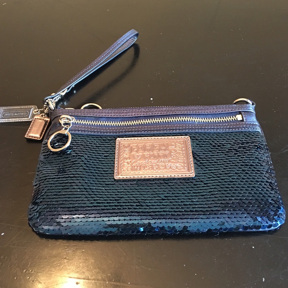***REDUCED***COACH XTRA LARGE SEQUIN WRISTLET!!