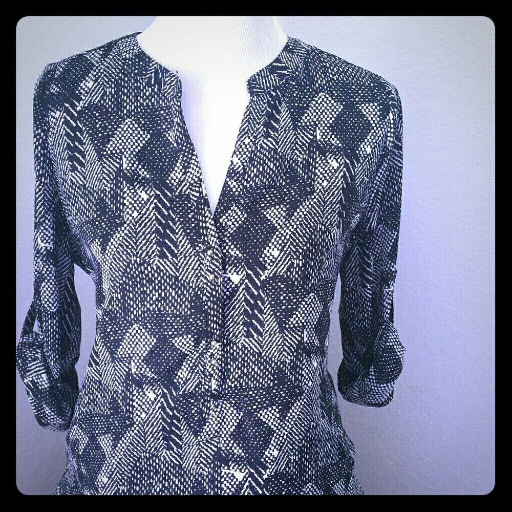 Black & White Roll Tab Sleeve Tunic