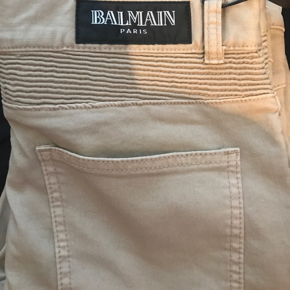 Size 32 balmain khakis