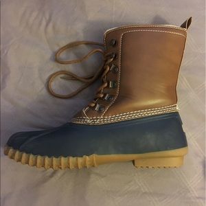 Good condition Esprit Duck Boots.