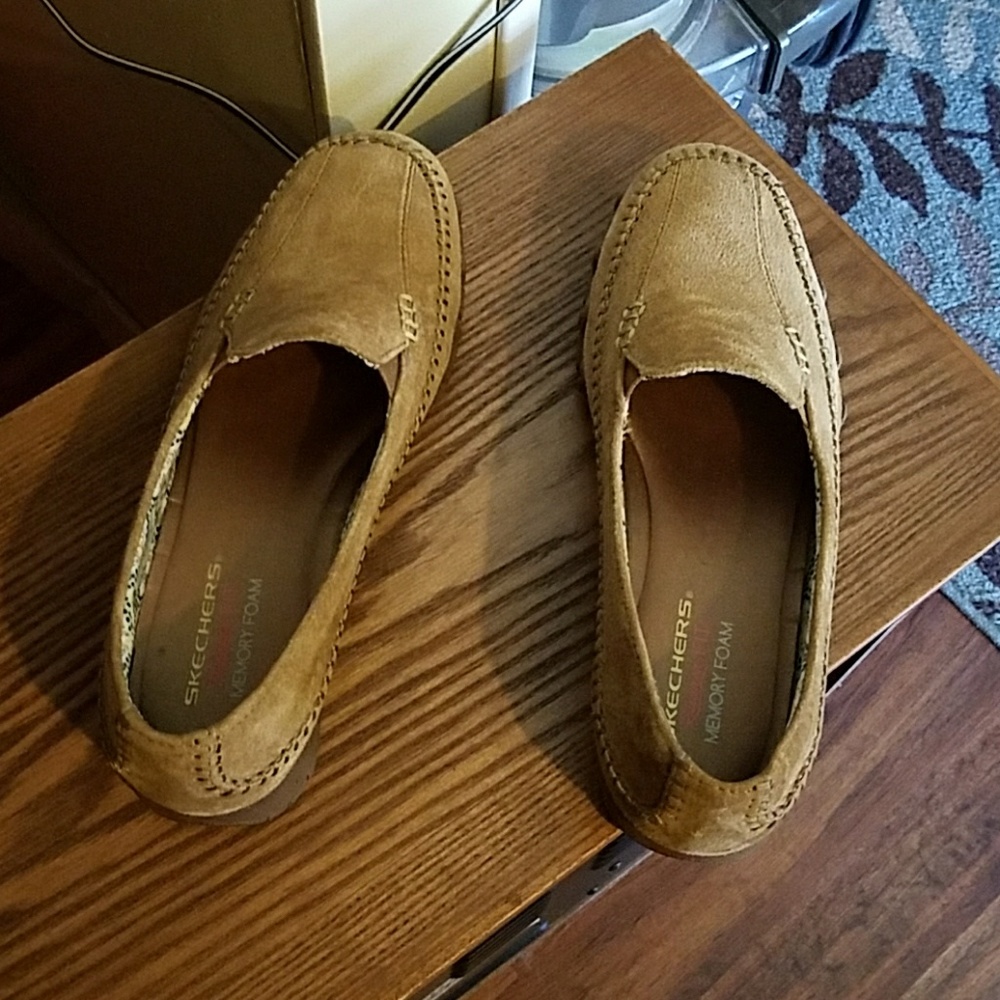 Skechers shoes