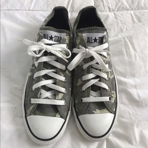 Camo converse
