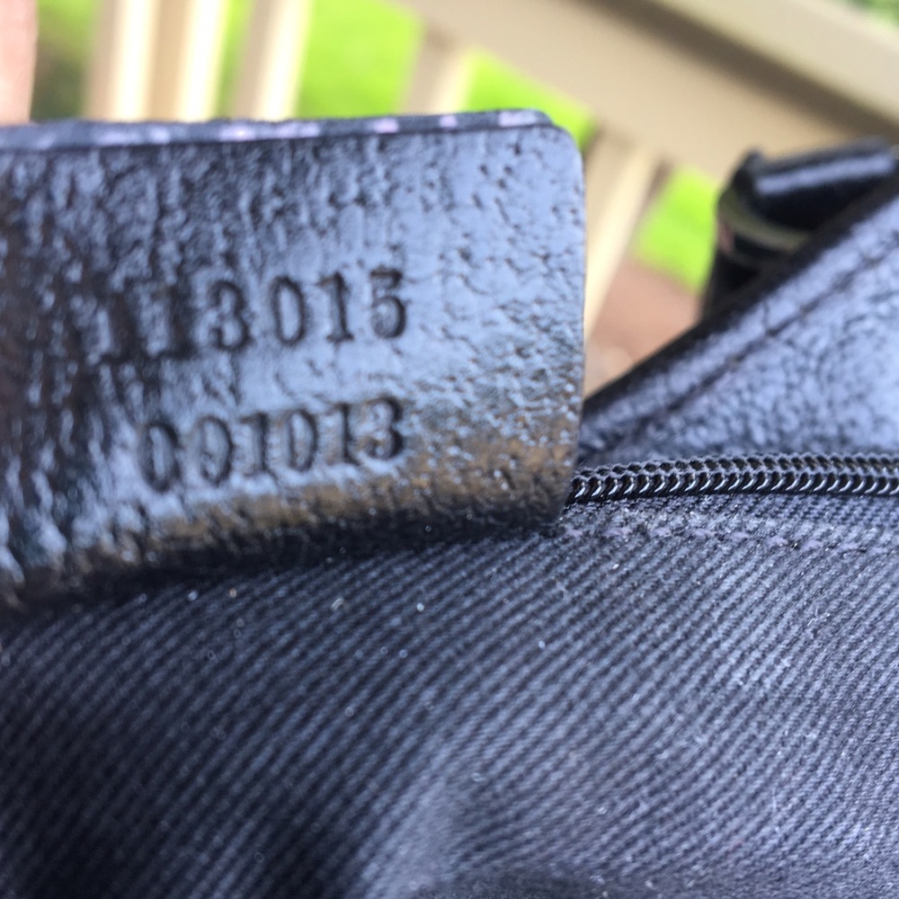 Authentic GUCCI Handbag - Picture 5 of 6