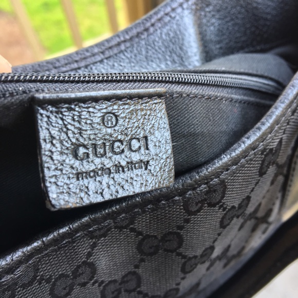 Authentic GUCCI Handbag - Picture 4 of 6