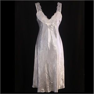 JONES NEW YORK NWOT Paisley & Lace Chemise Sz. M