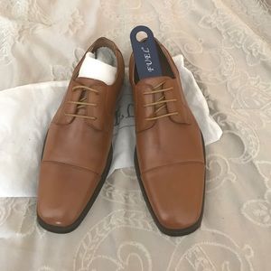 Men's dress shoes