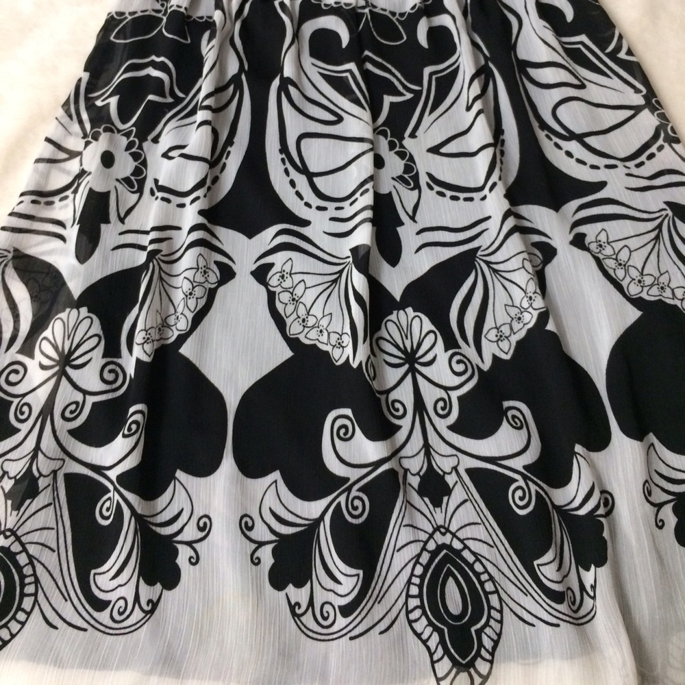 Dress - Picture 4 of 6