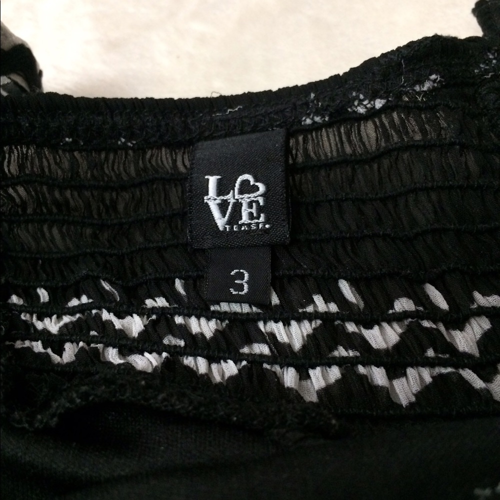 Dress - Picture 6 of 6