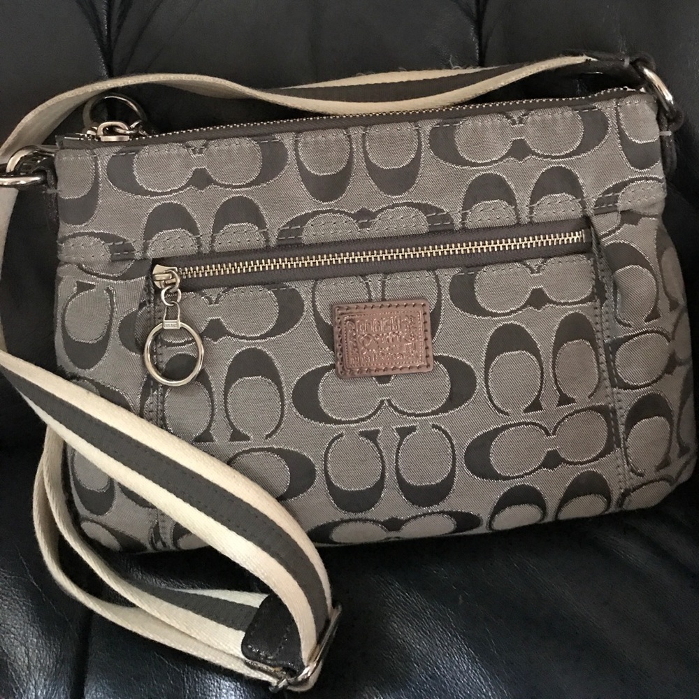 Authentic Coach Crossover purse