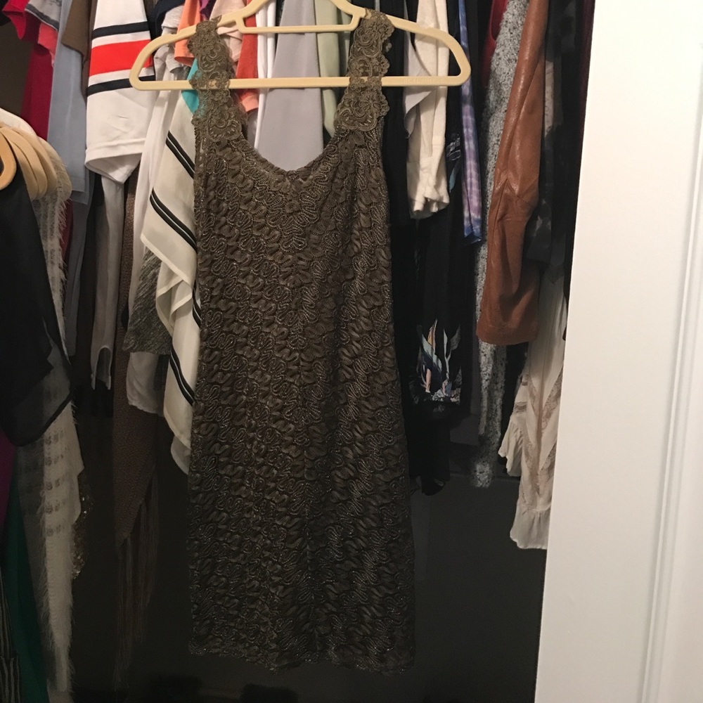 Very stretchy green dress