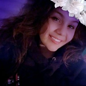 Meet your Posher, Jennie