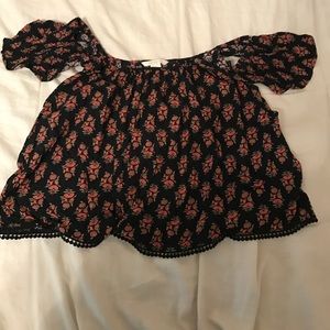 Off the shoulder crop floral top