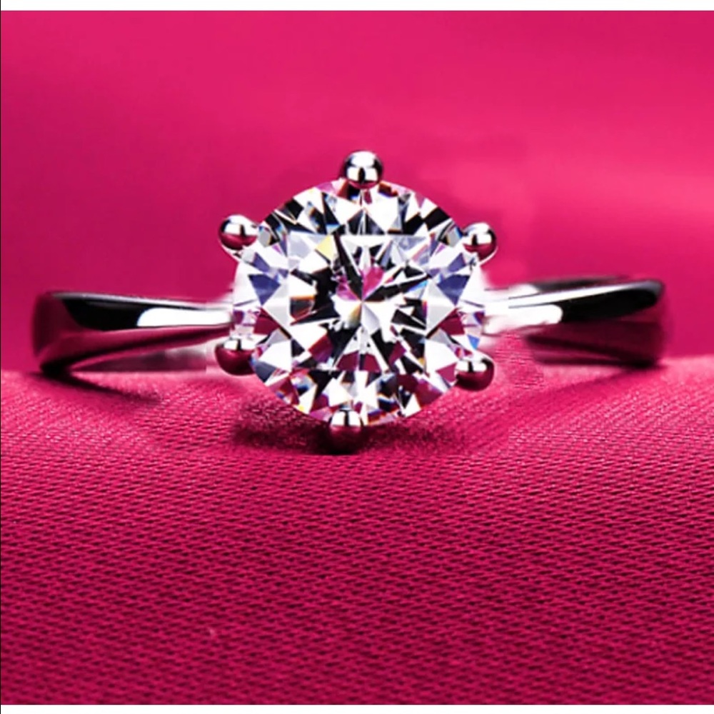 New gorgeous solitaire engagement wedding band