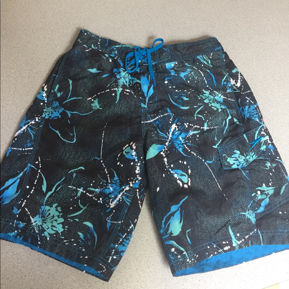 Men's Speedo medium swim trunks with netting