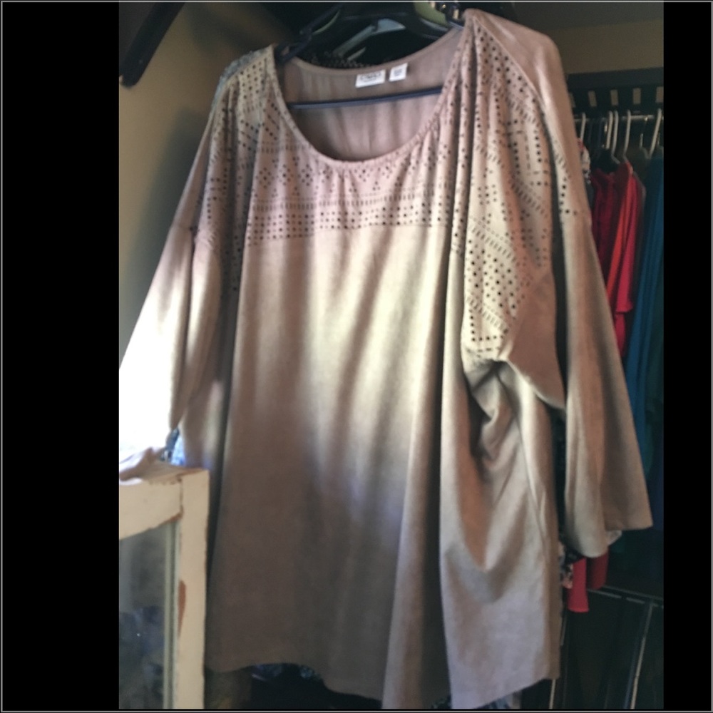 Cato 26/28 Soft Khaki Top