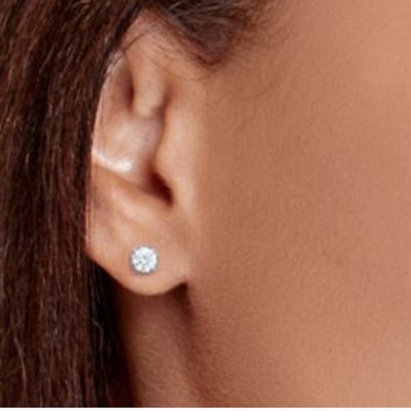 💎 🎉 2.0CT Simulated Diamond 14K Yellow Gold Stud - Picture 3 of 5