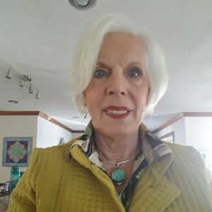 Meet your Posher, Carol