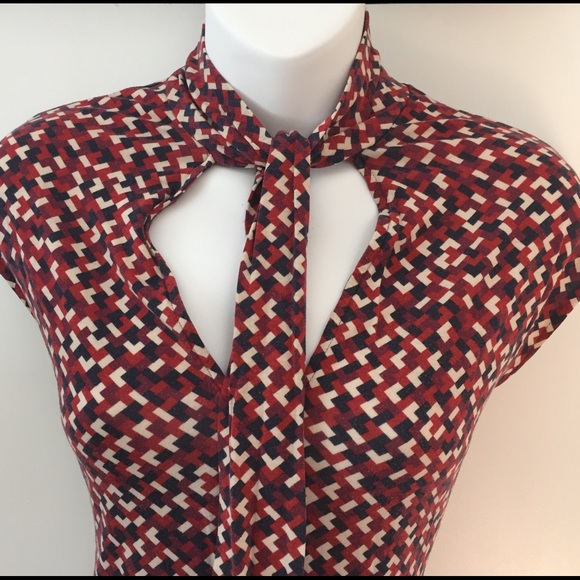 FREE with purchase of $10 or more NY&C top - Picture 2 of 5