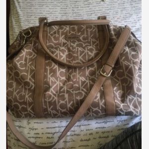 CALVIN KLEIN DUFFLE BAG