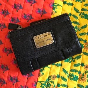 Fossil woman's wallet