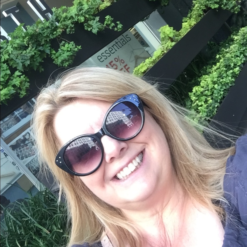 Meet your Posher, Lisa