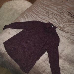 maroon lightweight turtle neck