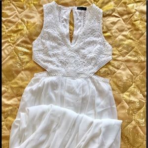 White lace maxi dress