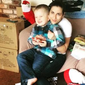 Meet your Posher, Hellen