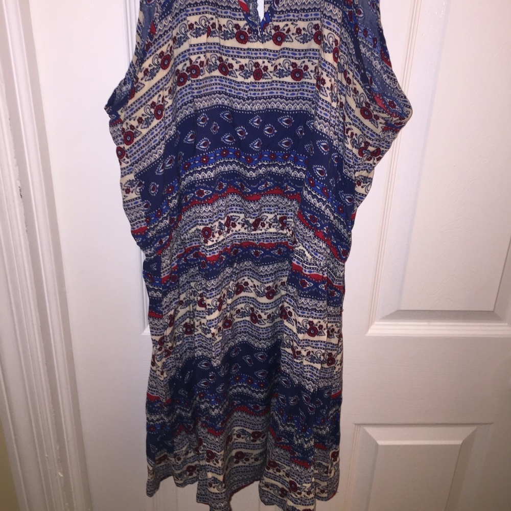 🚨SALE🚨Dress - Picture 2 of 4