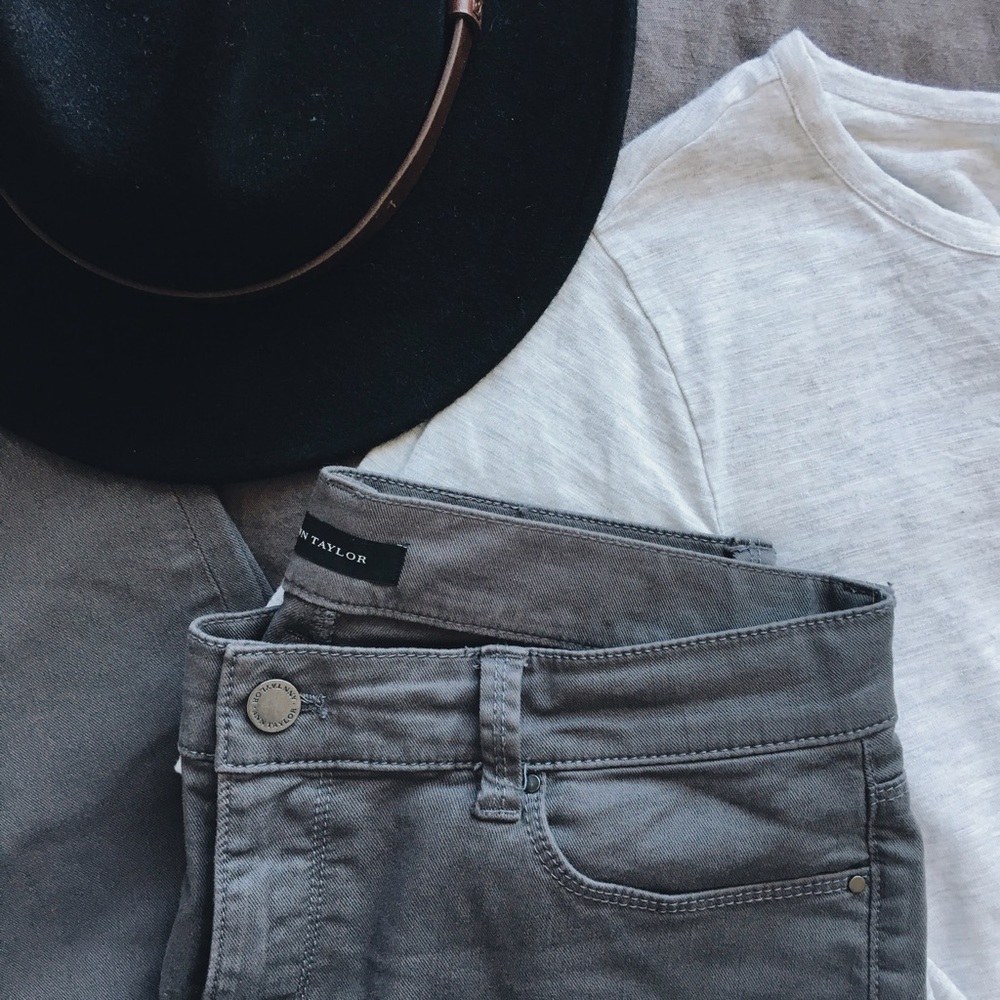 Ann Taylor the Skinny Modern Fit