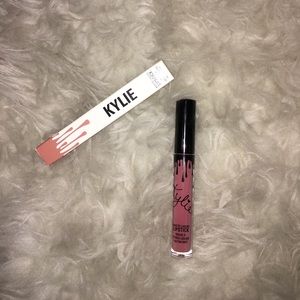Kylie Cosmetics Liquid Lipstick in "Candy K"