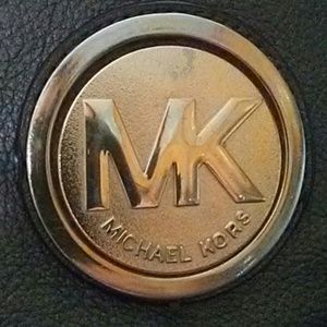 Meet your Posher, Missy