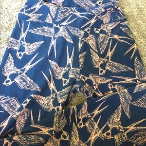 Lularoe OS blue sparrow bird print leggings
