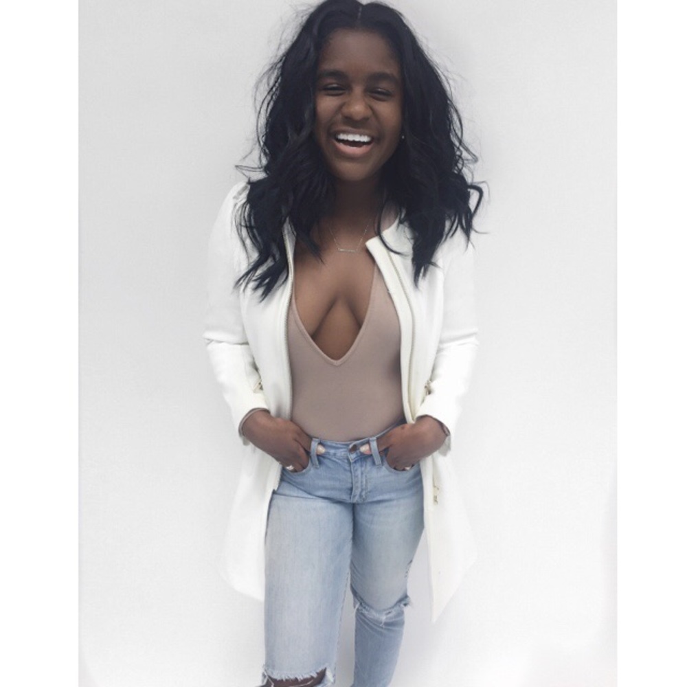 White Jacket, Metal Detailing