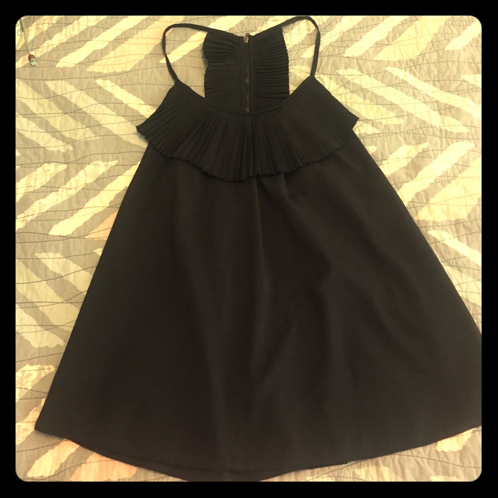 Luxe Apothetique ruffled zip-up racerback tunic