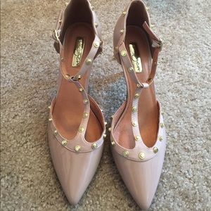Halogen pale pink  studded pump shoes size 8