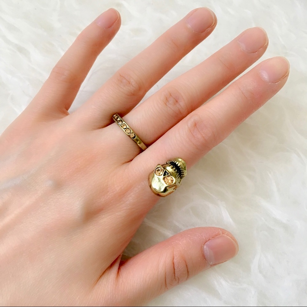 Double-Finger Skull Ring - Picture 3 of 3