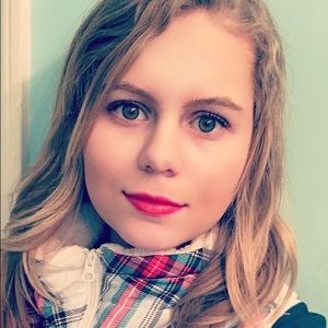 Meet your Posher, Molly