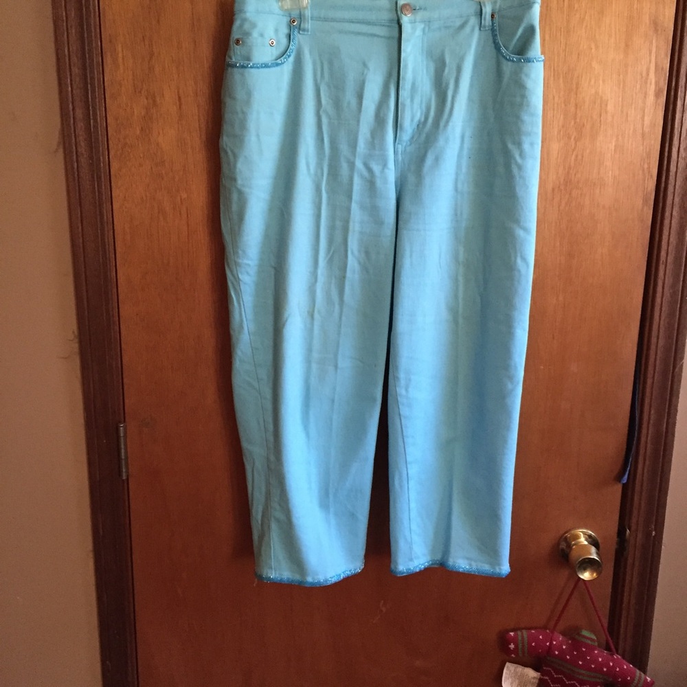 Quackery Factory Capris