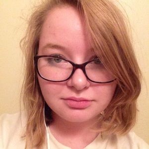 Meet your Posher, Whitney