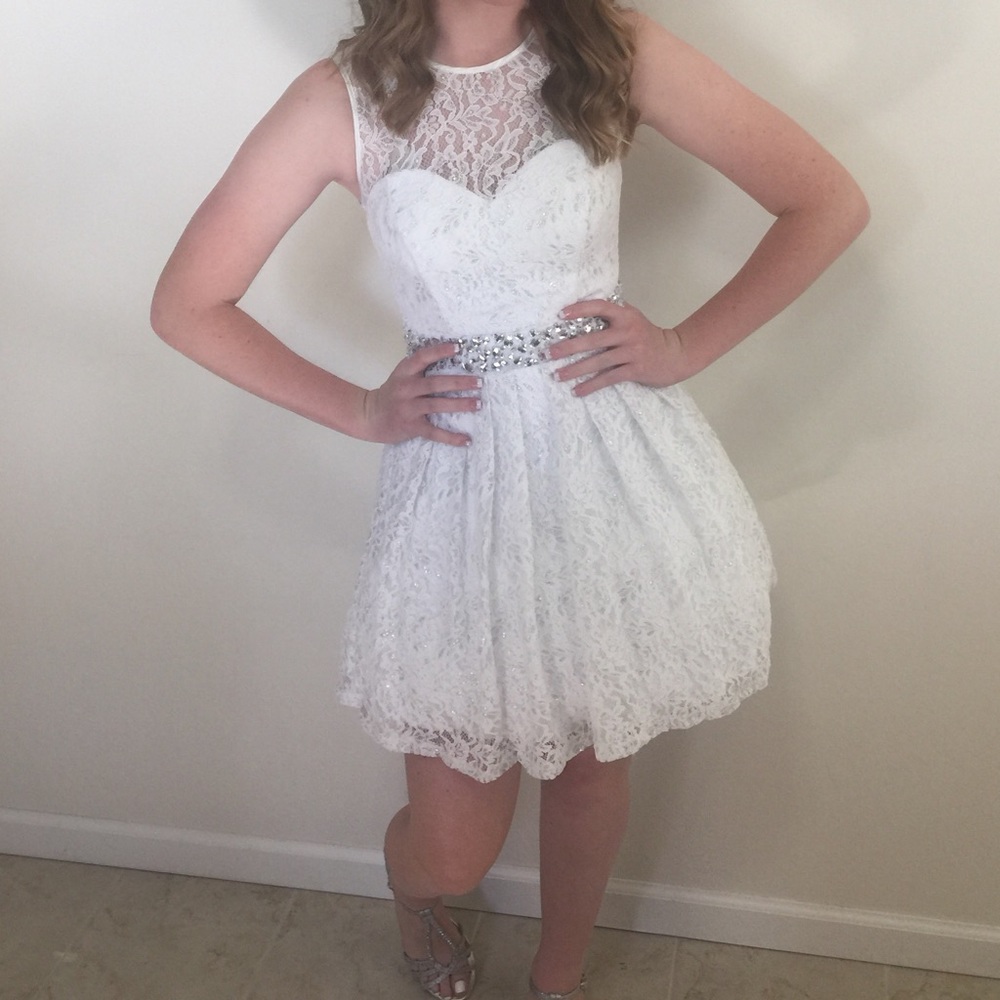 White Laced Formal/Prom dress