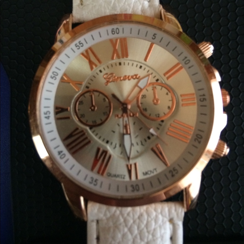 Unisex Geneva watch white and gold
