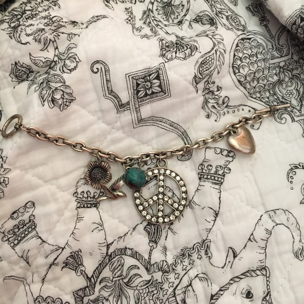 Charm bracelet