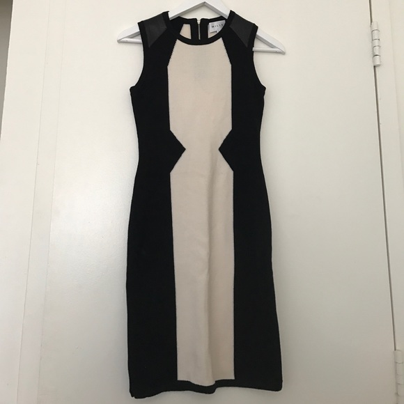 Sweater dress - Picture 1 of 3