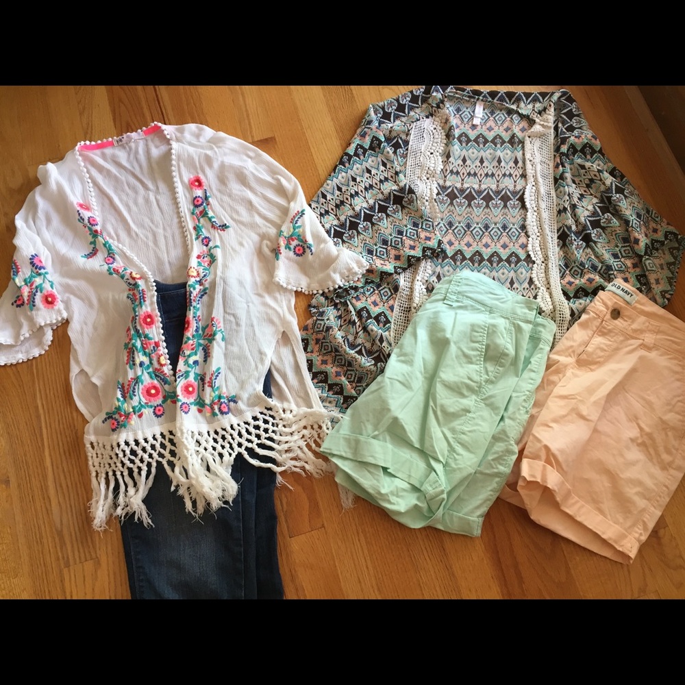 2 Jolt Kimonos size small