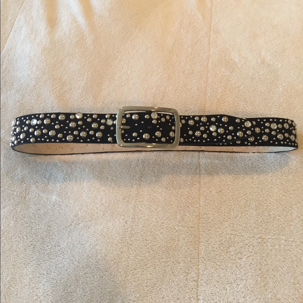 Black Studded Belt - Picture 2 of 3