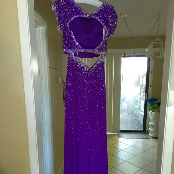 Dress - Picture 5 of 5