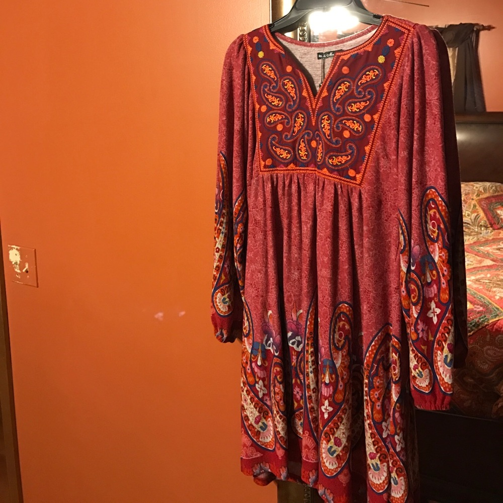 White Mark Boutique L/s dress!!!